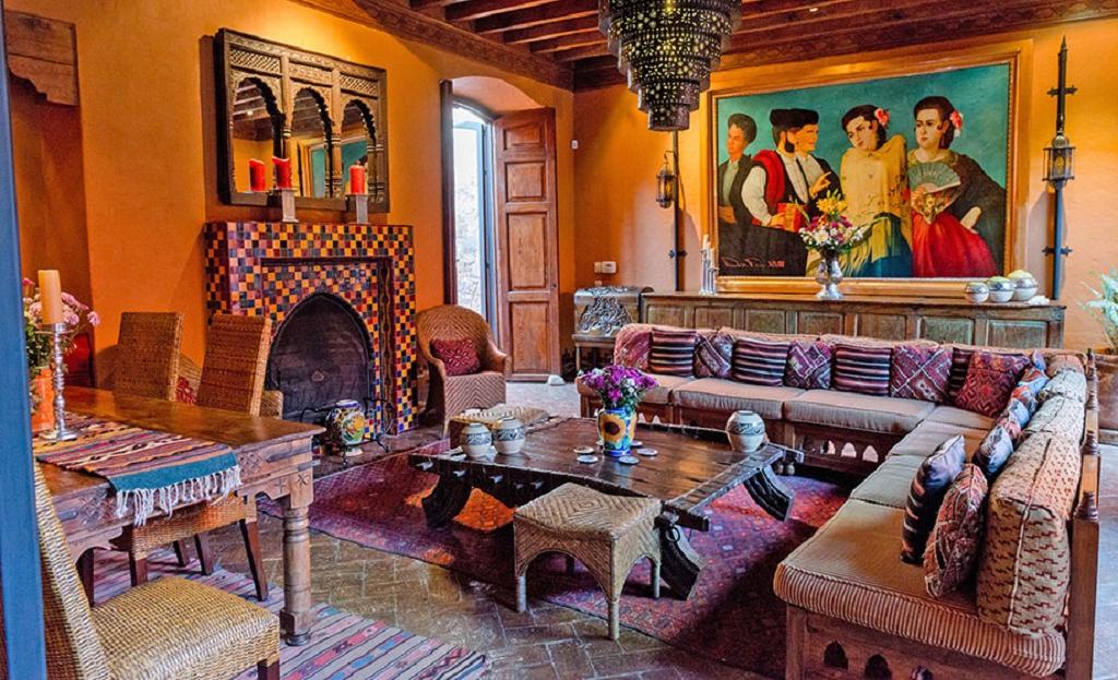 Point South MLS - Casa Marroqui